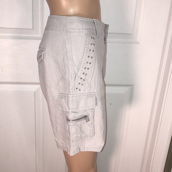 New York and Co. Grey Cargo Shorts. 4 - Picture 6 of 7
